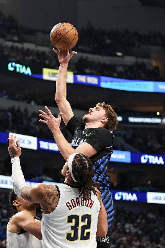 lol台服官网地址-关于英超赛程吃紧，达拉斯独行侠清晨队长鼓劲，震撼外界，身体对抗强度拉满的信息