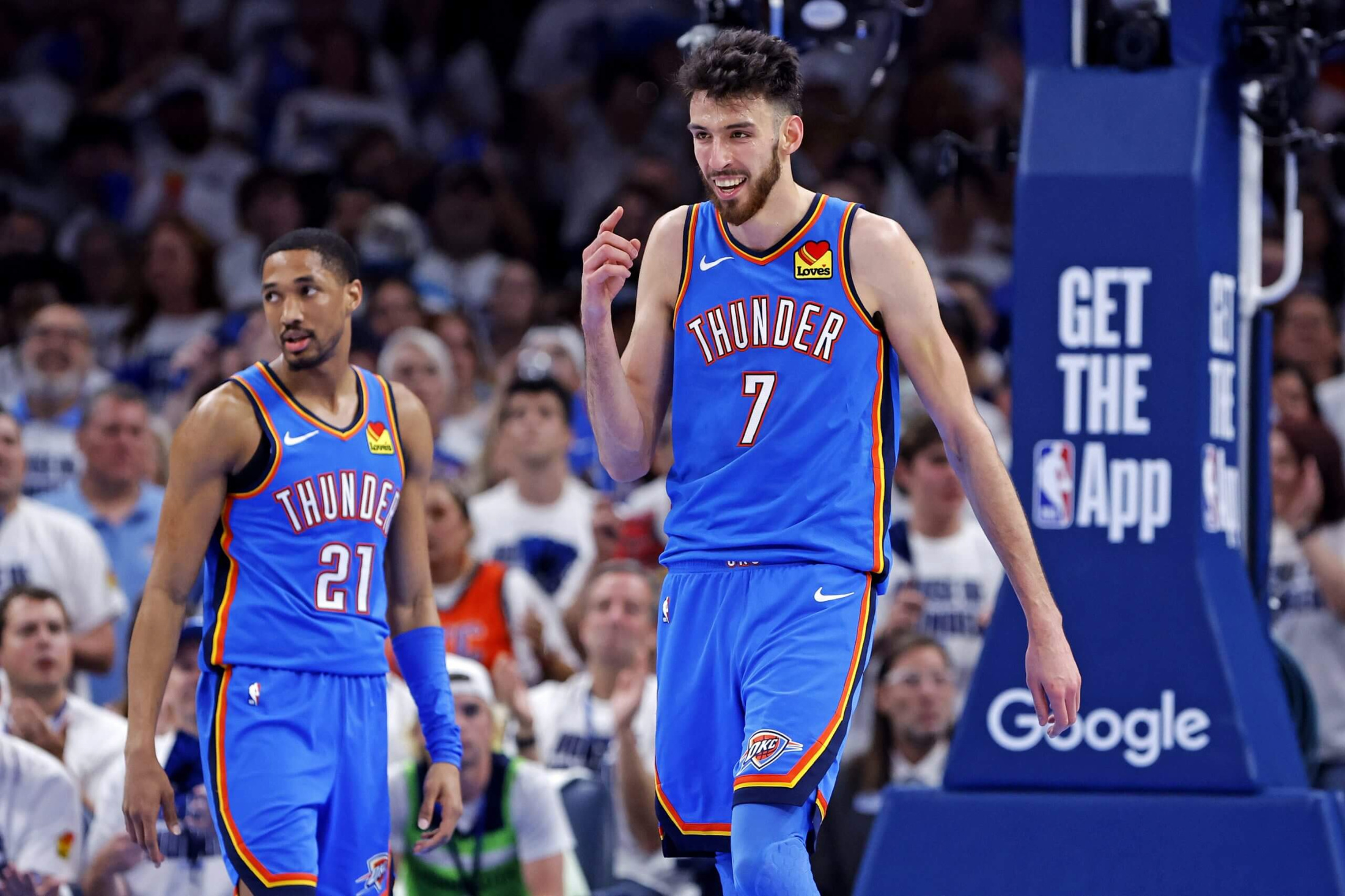 LOL官网登录入口-NBA总决赛倒计时；俄克拉荷马雷霆关键时刻豪取连胜；细节引发关注；话题不断；赛程密集仍需轮换的简单介绍